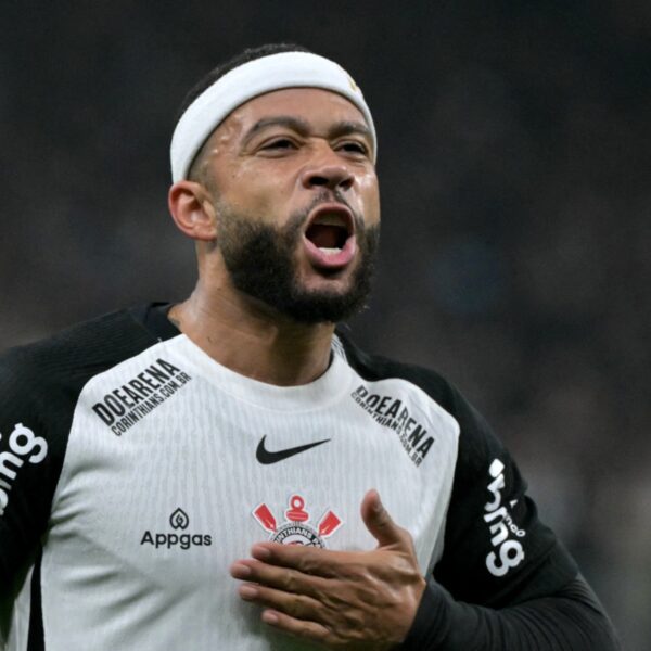 Memphis Depay onder vuur na missen van training bij Corinthians: "Onacceptabel"