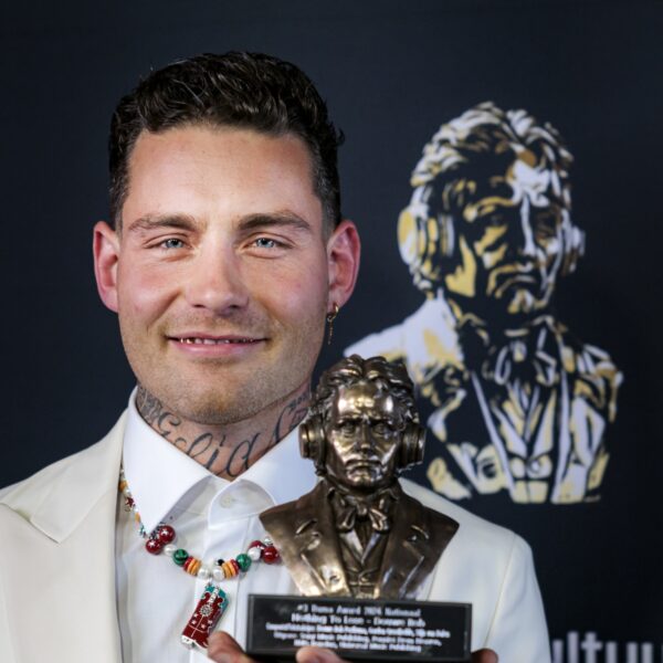 Verdachte Bob T. van bedreiging op Douwe Bob blijft langer vastzitten