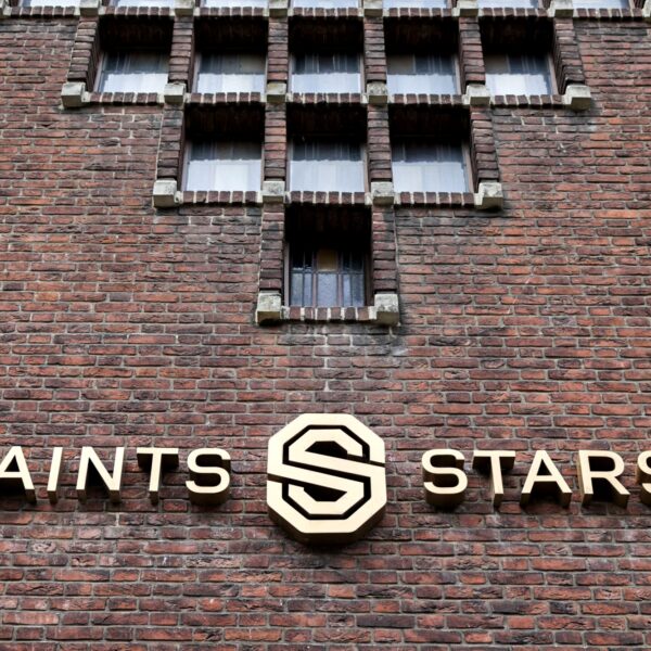 Saints & Stars bood schoonmakers 5000 euro voor verklaring ‘goed behandeld te zijn geweest'﻿