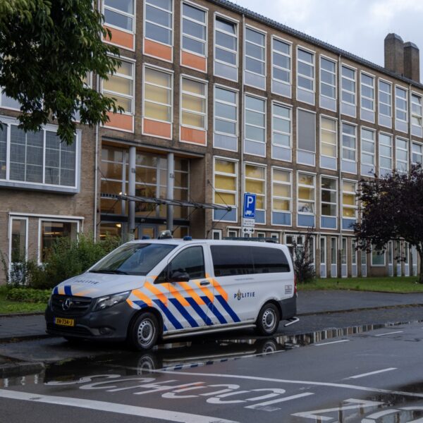 Man met pistool bedreigd, uitgekleed en gefilmd: verdachte opgepakt