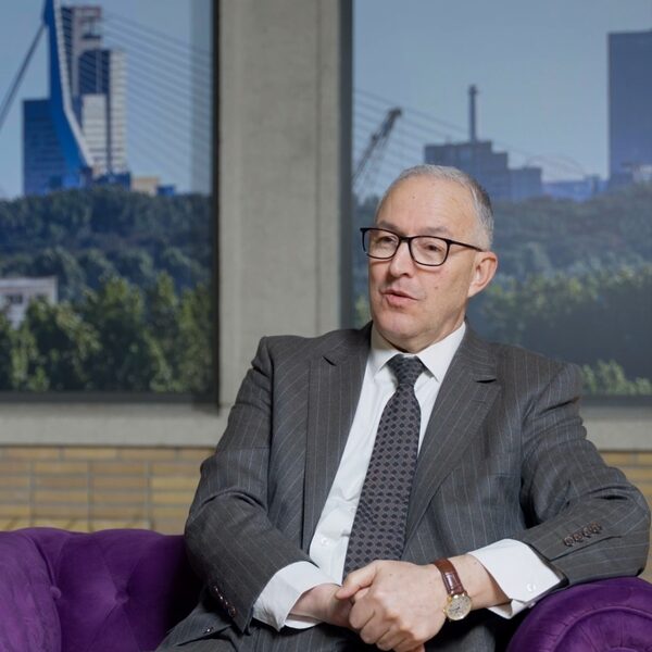 Aboutaleb: "Als je niet stemt: niet zeiken als je het straks oneens bent met politieke besluiten"