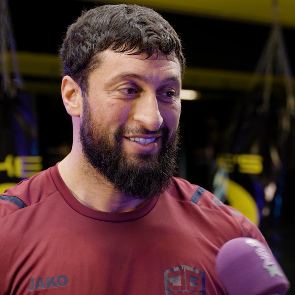 Jamal Ben Saddik over gevecht met Levi Rigters: "Hij gaat sowieso neer"