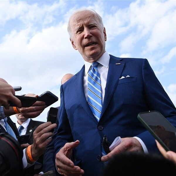 Biden beschuldigt Poetin van genocide in Oekraïne