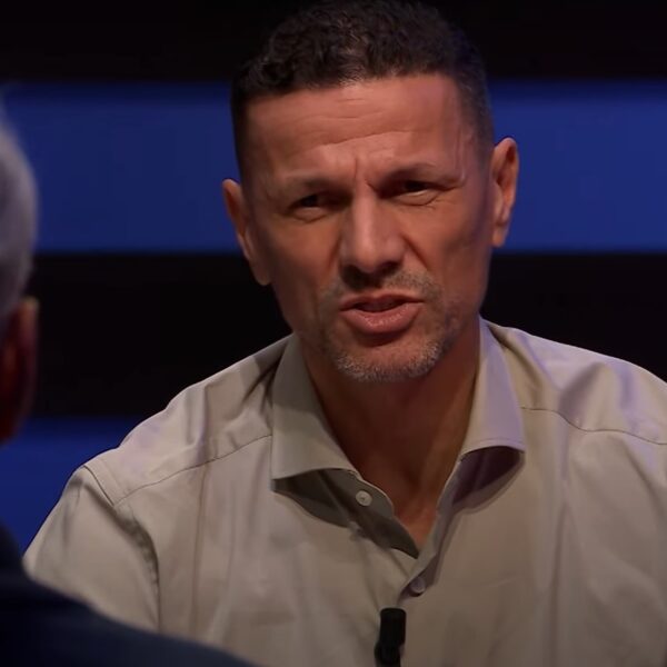 Boulahrouz spreekt Van Basten aan: "Als witte man kom jij niet in dit soort situaties"