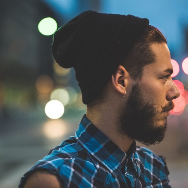 Carlos (28) werd opgelicht door sekswerkers: "600 euro betaald voor 5 minuten"