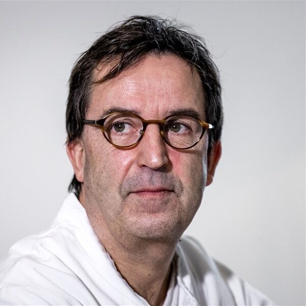 Diederik Gommers pleit voor harde lockdown: "Code zwart dreigt binnen tien dagen"