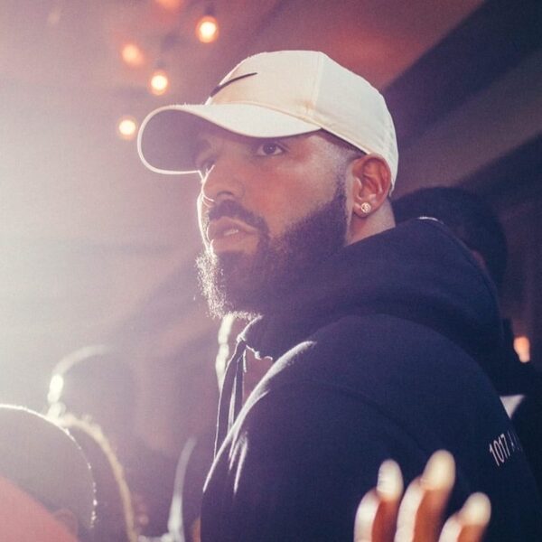 Drake verliest 275.000 dollar met gokken op UFC-gevecht