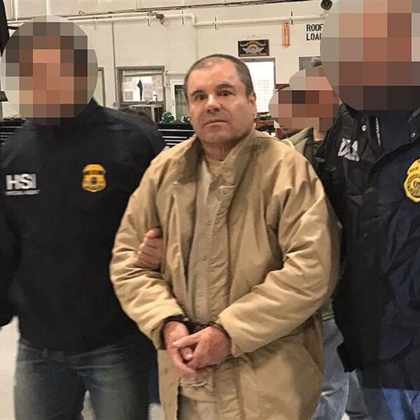 El Chapo smeekt Mexicaanse president om hem uit 'wrede' gevangenis in VS te halen