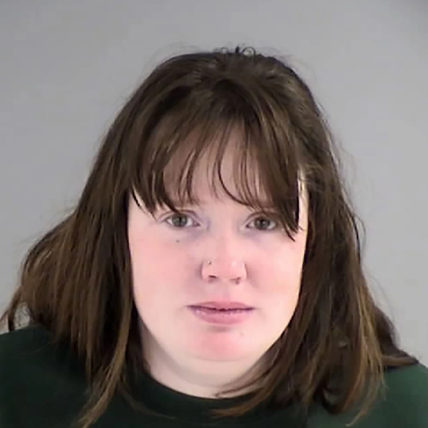 Amerikaanse verpleegster (26) opgepakt nadat ze botten brak van pasgeboren baby's