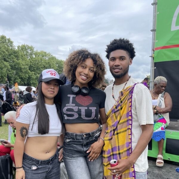 Festivalgangers Keti Koti over het herdenkingsjaar: "Slavernijverleden werd in de klas geskipt"