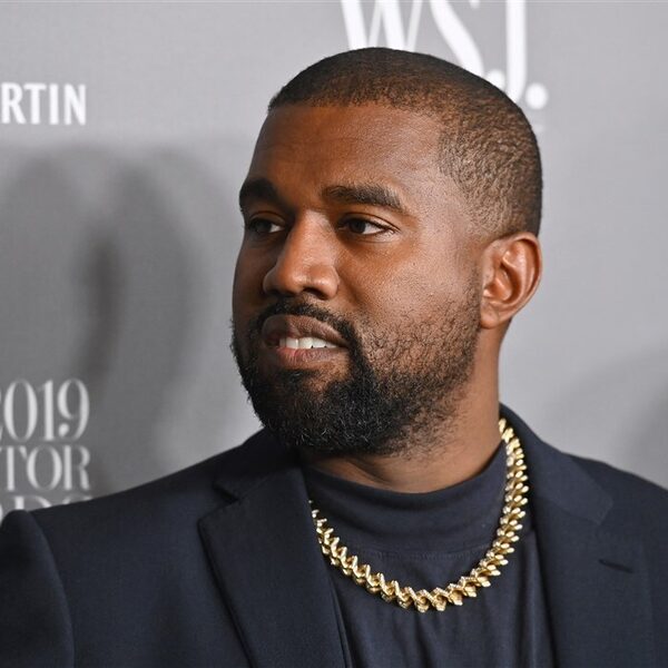 Kanye West schrapt Chris Brown-feature volledig van 'Donda'