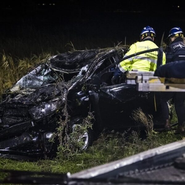 Twee overledenen gevonden in Kia Picanto, politie denkt dat het Hebe en Sanne zijn