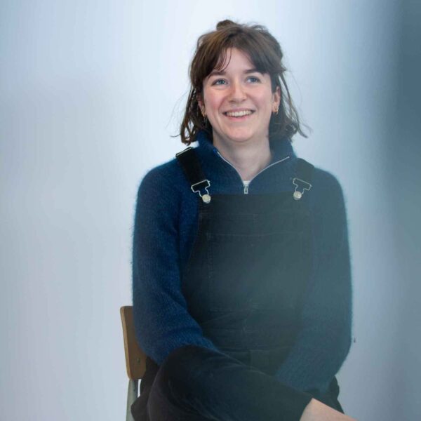 Klara (24) heeft een open relatie: "Het is een misvatting dat je nooit jaloers bent"