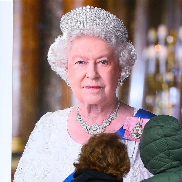 Waarom niet iedereen rouwt om de dood van koningin Elizabeth