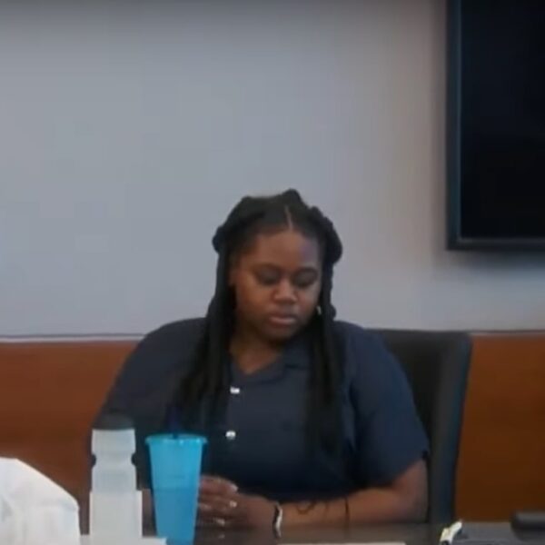 Tiener moet 150.000 dollar betalen na moord op haar verkrachter