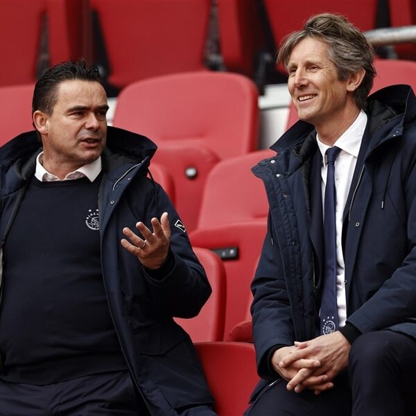 Medewerkers: ''Van der Sar deed niets met meldingen over 'geilneef' Overmars''