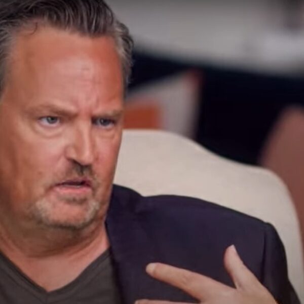 'Friends'-acteur Matthew Perry: "9 miljoen dollar uitgegeven om af te kicken"