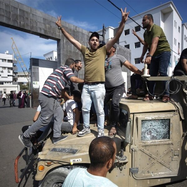 Israel verklaart Hamas de oorlog na verrassingsaanvallen