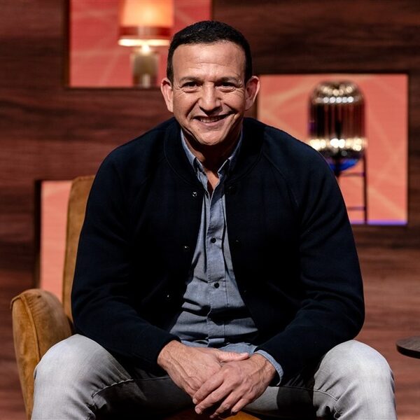 Najib Amhali startte eigen afkickkliniek: "Verslaving is nog steeds een taboe"