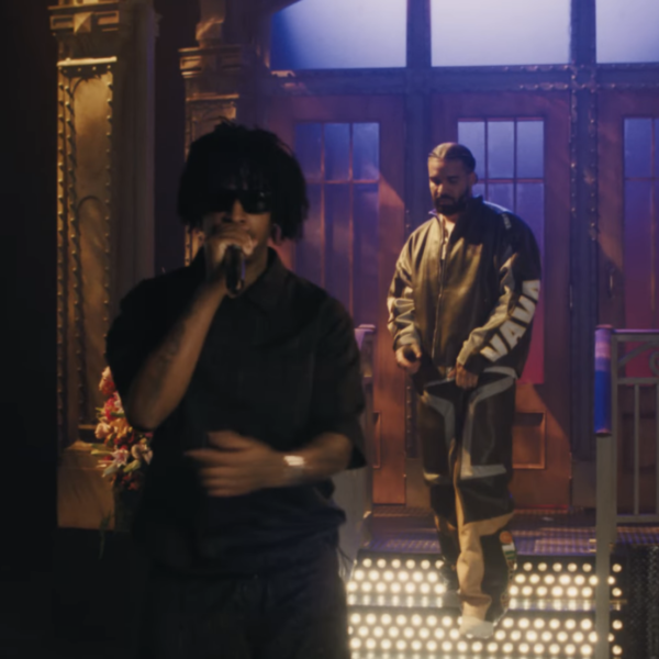 Drake en 21 Savage houden fans voor de gek met nep 'SNL'-optreden