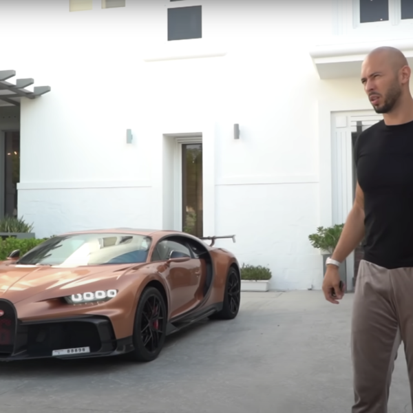 Autoverzameling Andrew Tate in beslag genomen