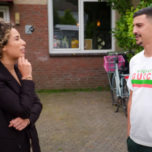 Boef bezoekt woning waarin hij opgroeide: "Op een dag wil ik dit huis weer kopen"