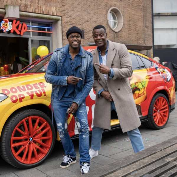 Jandino Asporaat en John Williams openen binnenkort tweede vestiging FC Kip