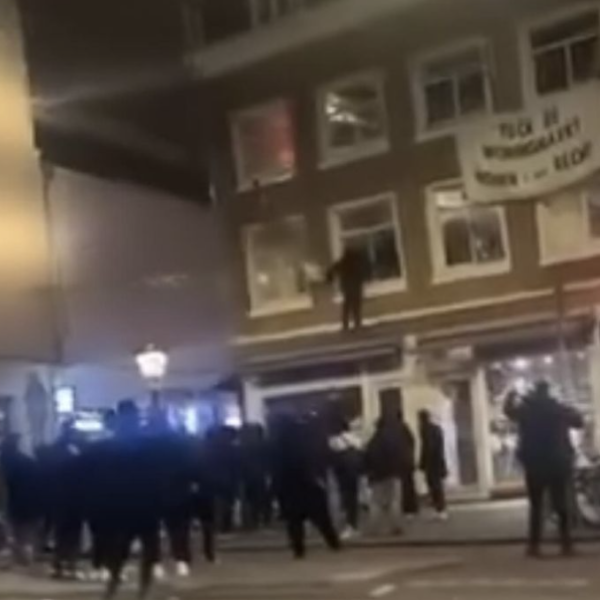 Supporters Maccabi Tel Aviv zorgen voor onrust in Amsterdam voor duel met Ajax