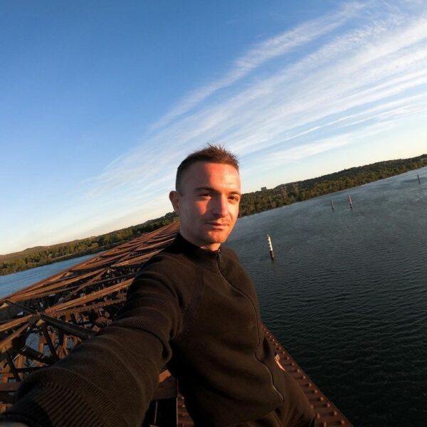 Franse stuntman overlijdt na val van 68ste verdieping van gebouw