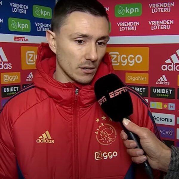 Berghuis komt met reactie na slaan supporter: "Heb er spijt van"