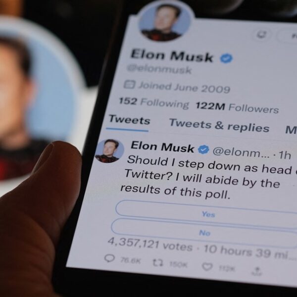 Elon Musk stopt als CEO bij Twitter: "Ik neem ontslag"