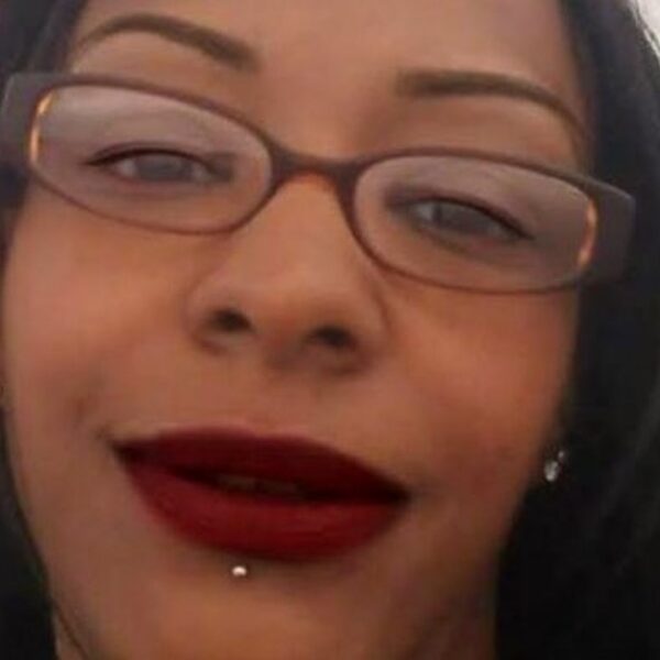 Vrouw die lichaam van haar kind dumpte doodgestoken door vader van het kind