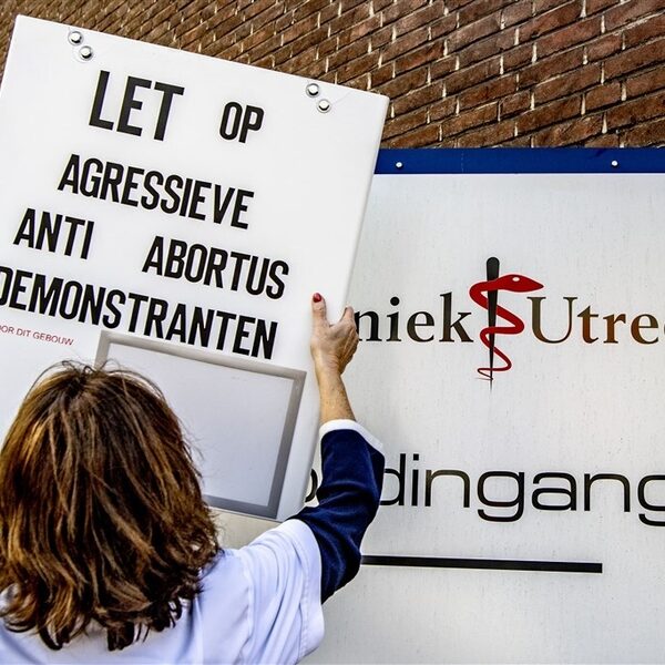 Bezoekers Utrechtse abortuskliniek kunnen straks abortusbuddy aanvragen
