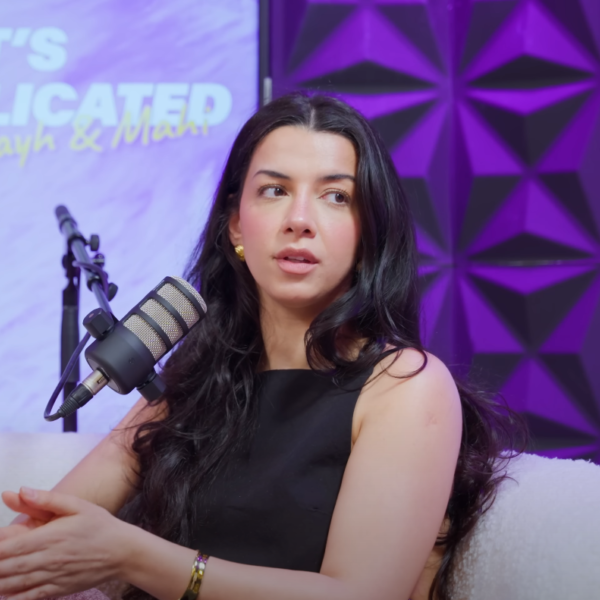 Farrah Mousha werd jarenlang mishandeld: "Bestek heet gemaakt en op mijn mond gezet"