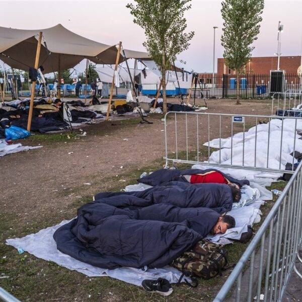 Artsen zonder Grenzen stuurt team naar Ter Apel: "Situatie mensonwaardig"