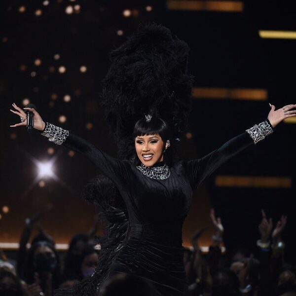 Cardi B aan de slag als creatief directeur bij Playboy