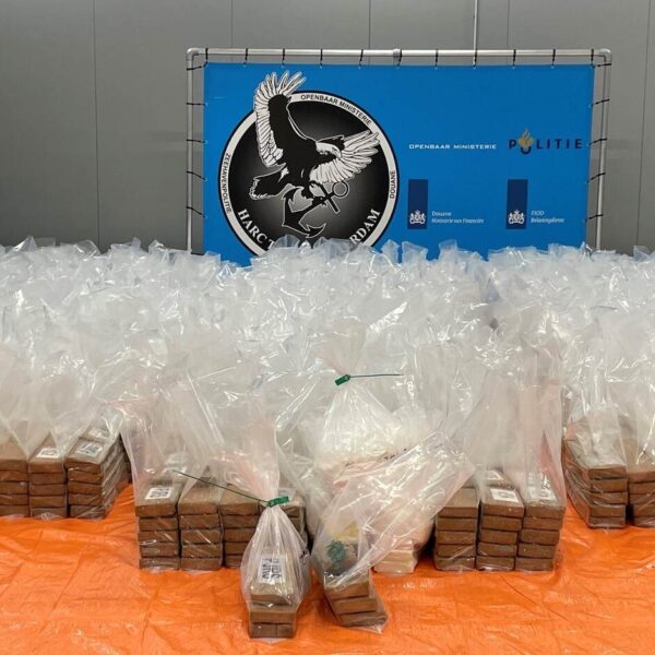 Miljoenen aan cocaïne onderschept in Rotterdam; lading verstopt tussen bevroren inktvis