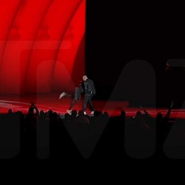 Dave Chappelle tijdens show aangevallen door gewapende man