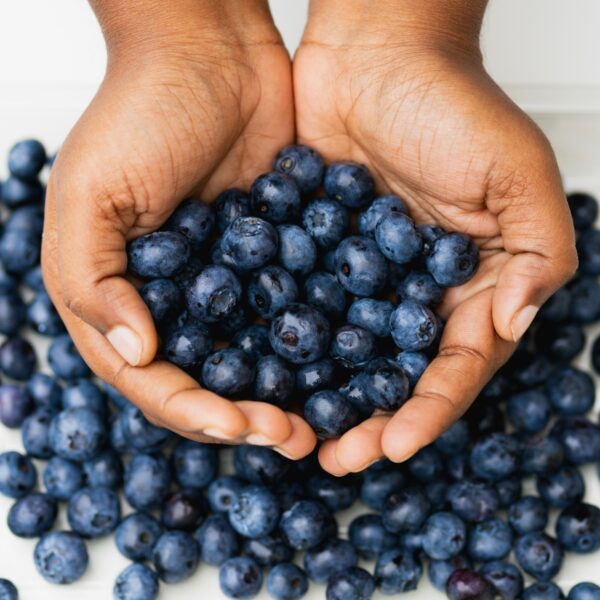 Mensen reageren massaal op mogelijk besmette blauwe bessen van supermarkt: "Hepatitis AH"