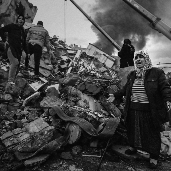 FunX nationale actiezender tijdens actiedag Giro555 voor aardbevingsslachtoffers