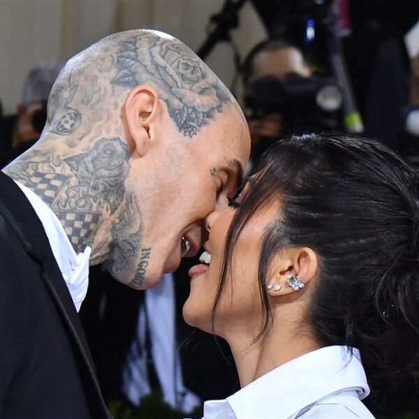 Kourtney Kardashian en Travis Barker (voor derde keer) getrouwd in Italië