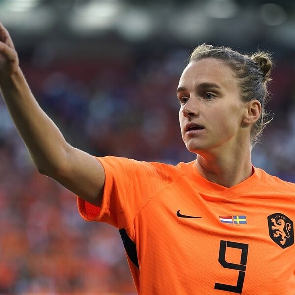Miedema nieuwe aanvoerder Oranje Leeuwinnen na wegvallen Van Veenendaal