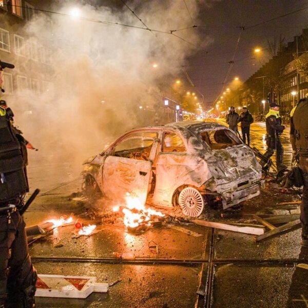 Onrust in verschillende steden na winst Marokko op WK, ME ingezet