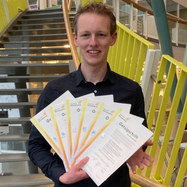 Rick heeft zes hbo-diploma's en gaat voor de zevende: "Ik vind studeren gewoon leuk"