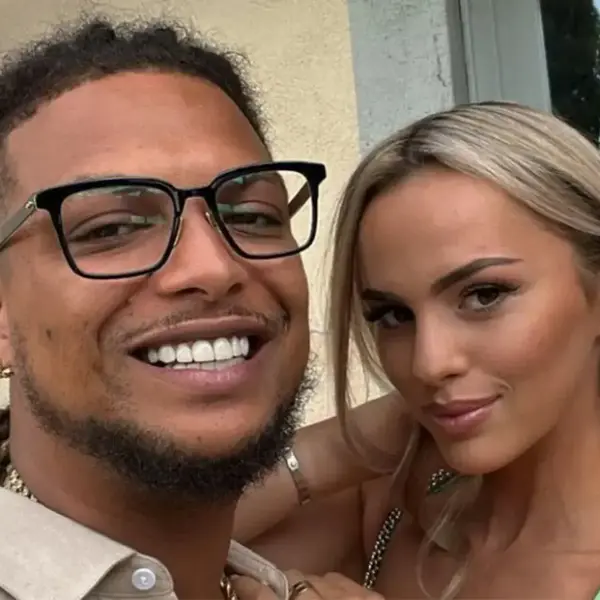 Ronnie Flex over 'complexe' situatie met Demi de Boer: "Onze relatie heeft een andere vorm"