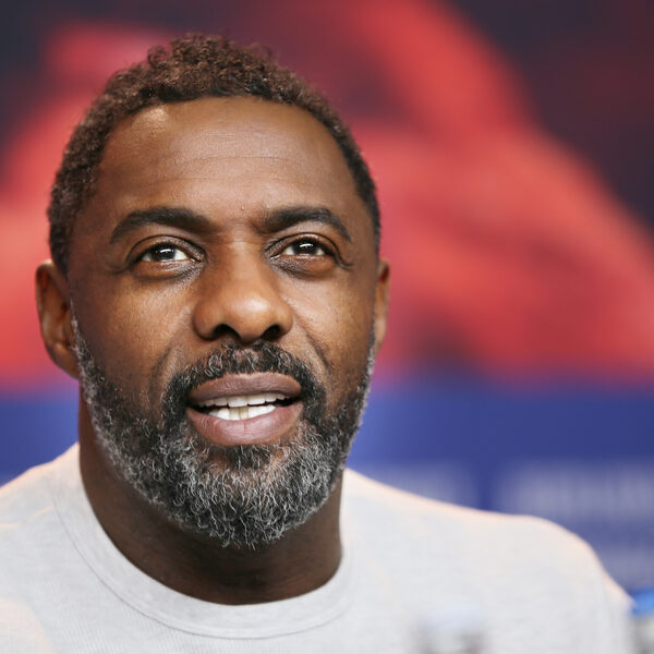 Idris Elba reageert op geruchten over stoppen met acteren