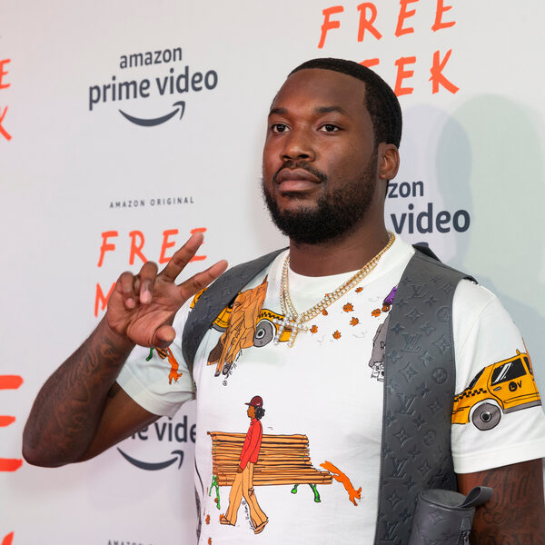 Meek Mill kondigt nieuw album 'Expensive Rain' aan, fans roasten albumcover