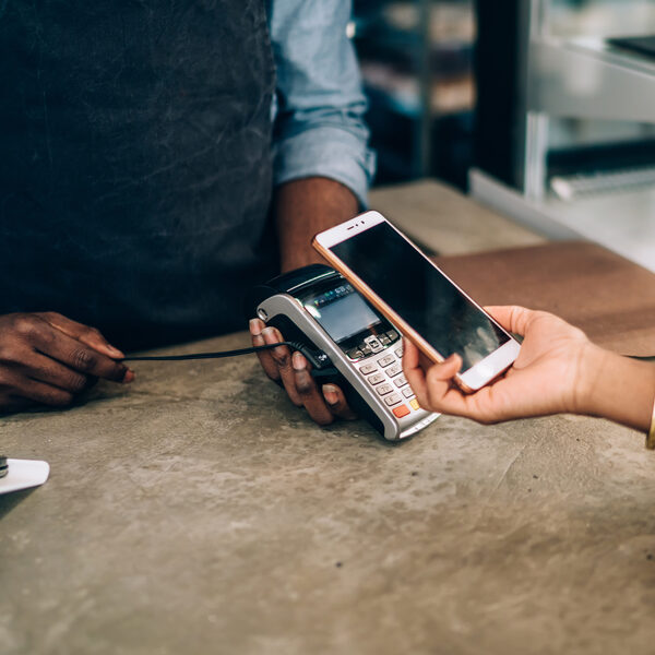Alles wordt duurder: hoe kun je het beste besparen?