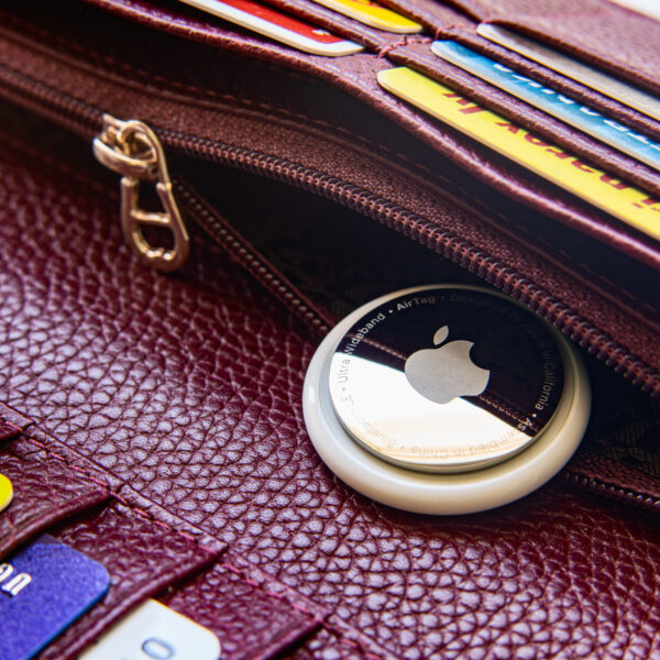 Twee vrouwen slepen Apple voor de rechter vanwege stalking via AirTag