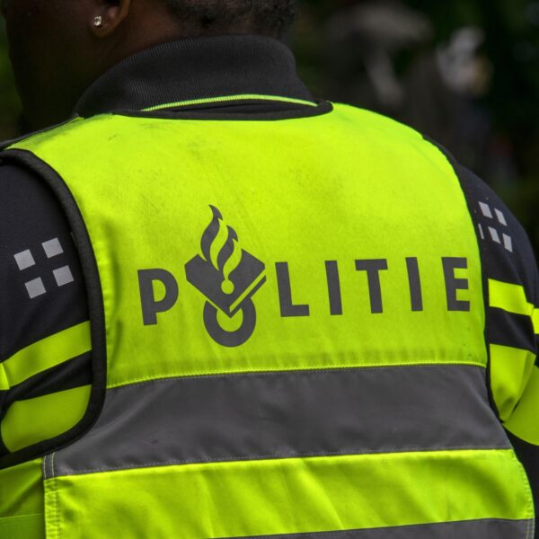 Jongen (17) omgekomen bij schietpartij Amsterdam, twee verdachten aangehouden